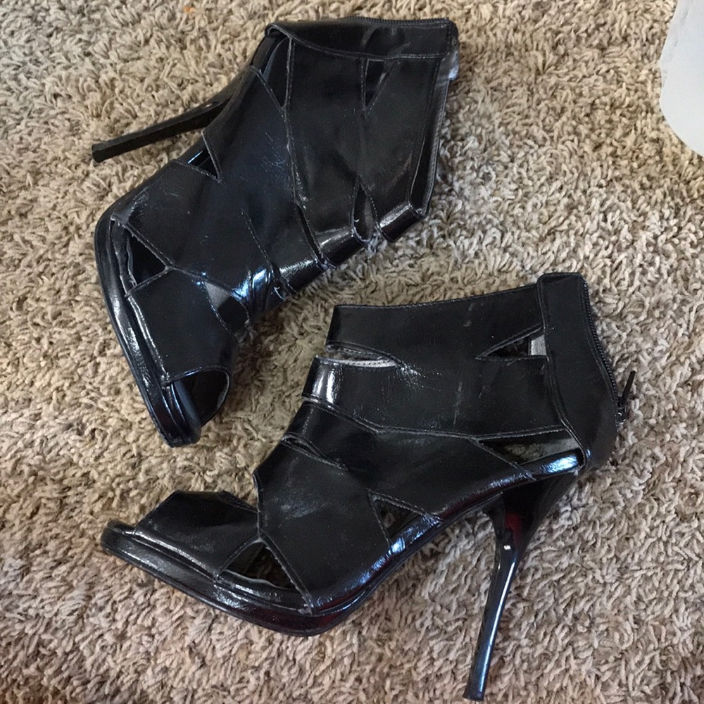 Black Heels. 5”